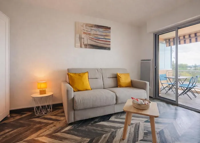 Studio, A Deux Pas Des Plages, Terrasse Et Parking