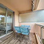 Studio, A Deux Pas Des Plages, Terrasse Et Parking