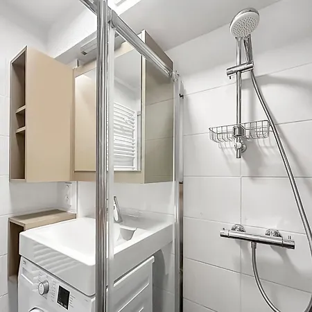 Apartman Studio, A Deux Pas Des Plages, Terrasse Et Parking