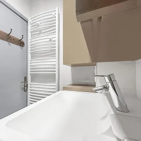 Studio, A Deux Pas Des Plages, Terrasse Et Parking Apartman Bandol