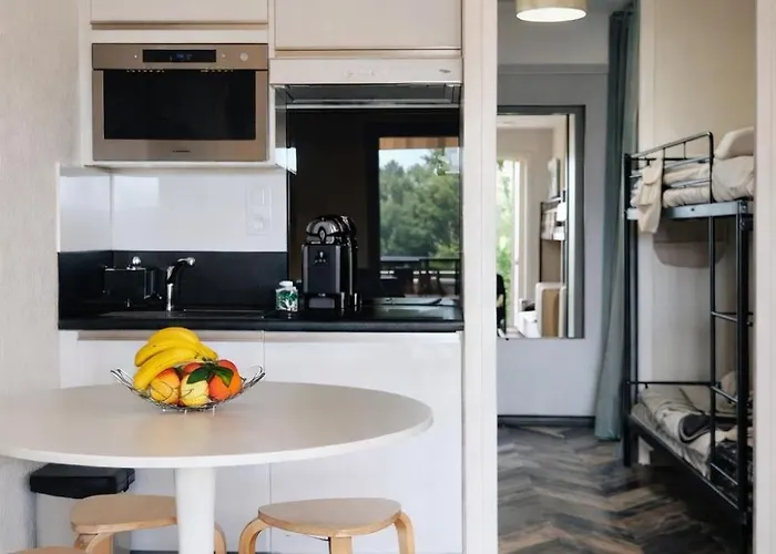 Studio, A Deux Pas Des Plages, Terrasse Et Parking * Bandol