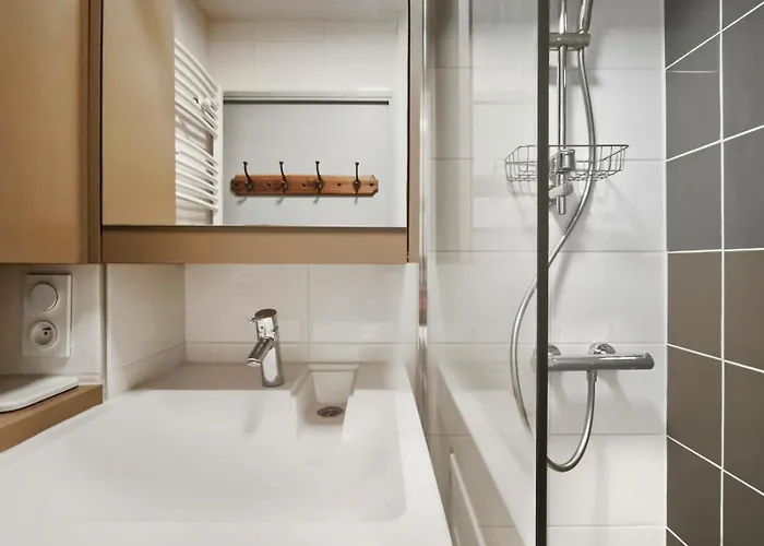 Studio, A Deux Pas Des Plages, Terrasse Et Parking Бандоль